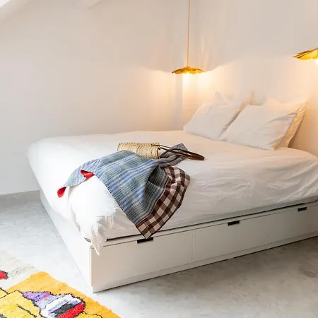 Espace 43 - Les 7 *