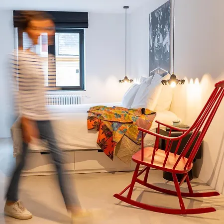 Espace 43 - Les 7 Hotel *